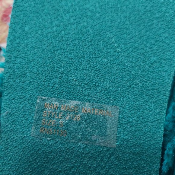 NWT Beverly Rock Footwear Fuzzy Thong Sandals Teal sz S 5-6 1/2 - Picture 5 of 5